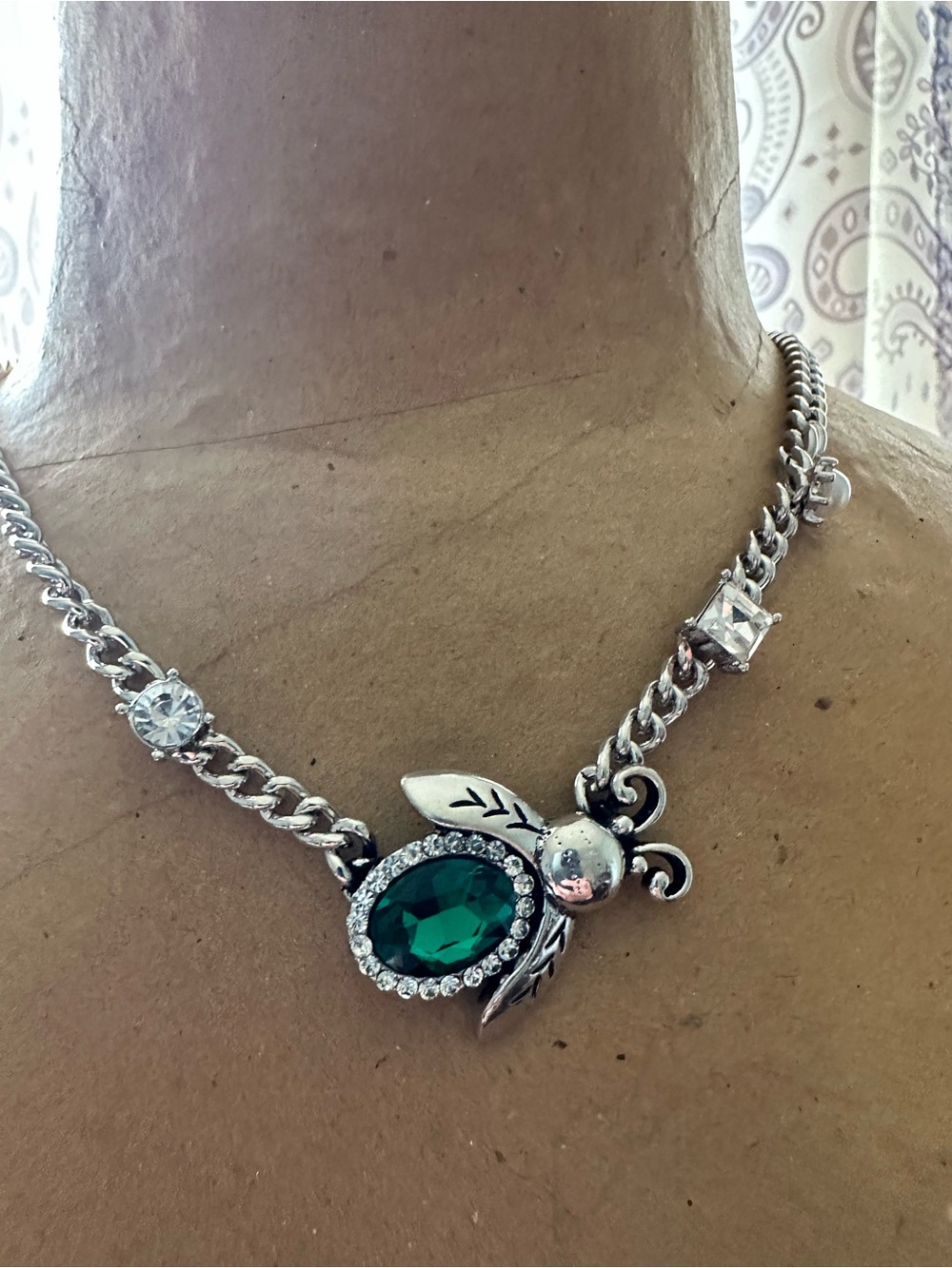 Silver Bee Pendant Necklace with Emerald Green Crystal